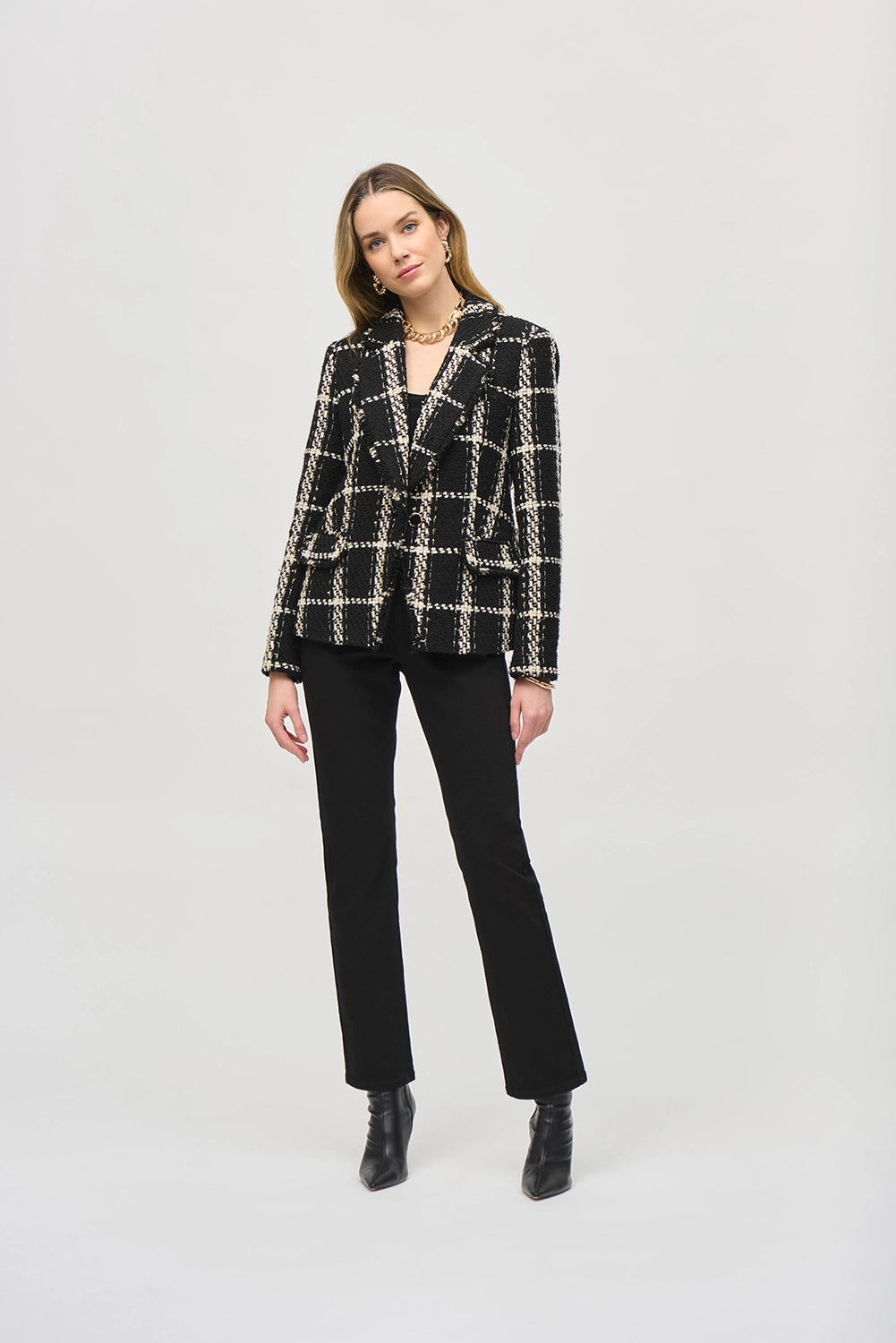 JOSEPH RIBKOFF | Plaid Bouclé Blazer With Pockets 243960