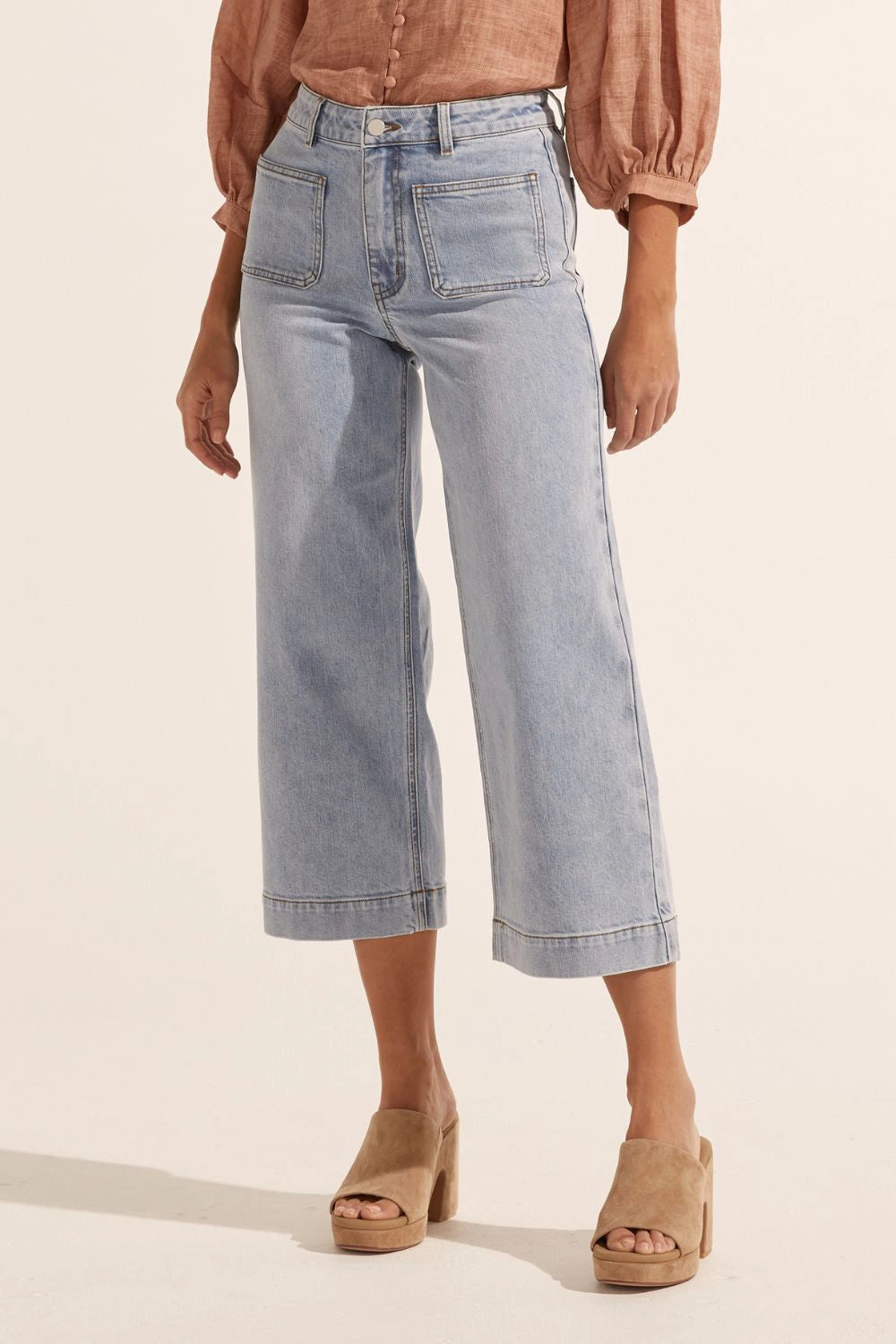 ZOE KRATZMANN | ESTABLISH JEAN LIGHT WASHED DENIM